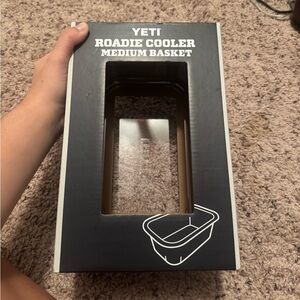 YETI Roadie Cooler Medium Basket